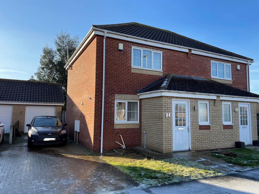 Kings Drive, Bradwell 2 bed semidetached house £230,000