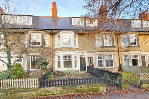 4 bedroom terraced house to rent, Dragon Parade, Harrogate, HG1 5DG