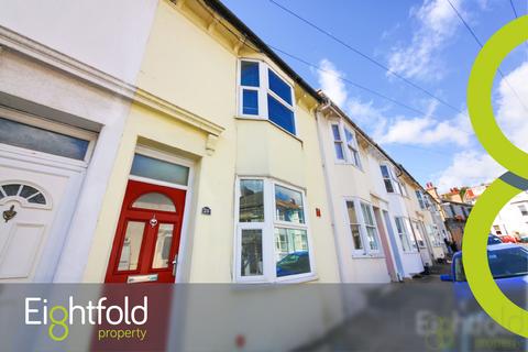 4 bedroom terraced house to rent, Edinburgh Road, Brighton