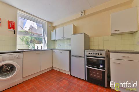 4 bedroom terraced house to rent, Edinburgh Road, Brighton