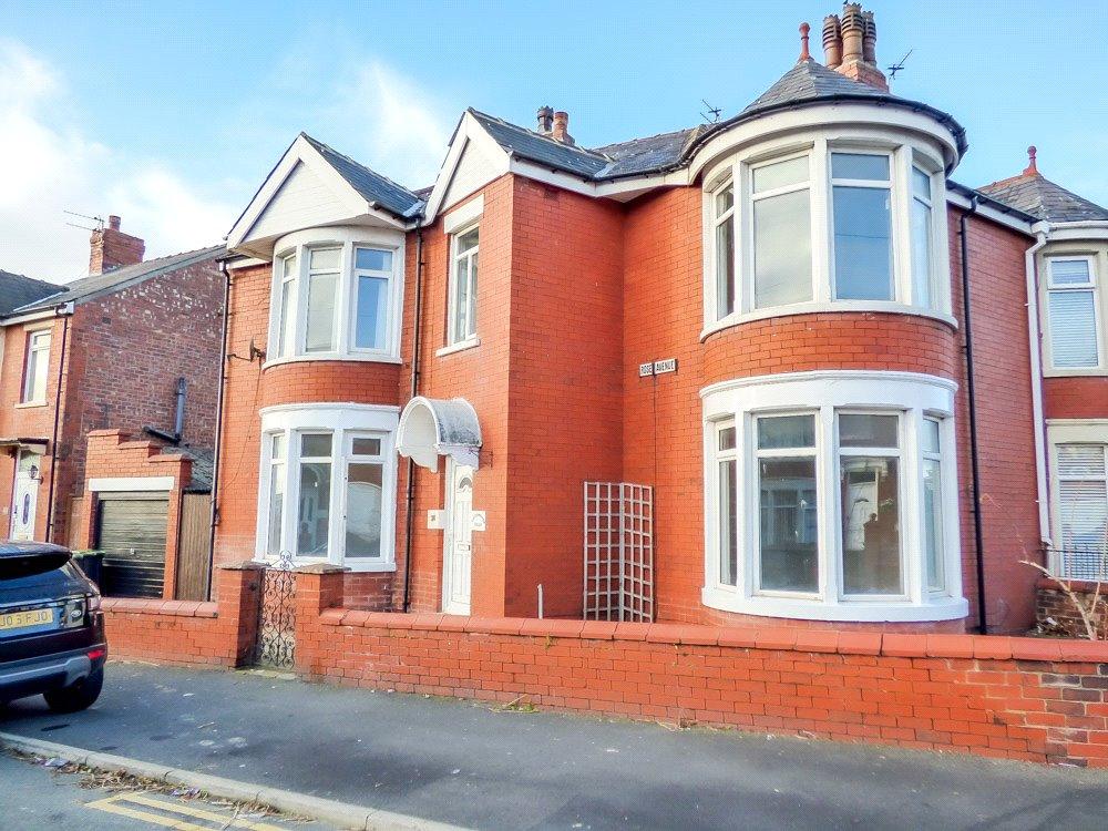 Rose Avenue, Blackpool, Lancashire 3 bed semidetached house £118,950