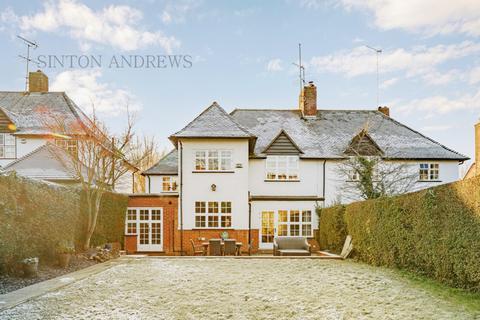 22 Brentham Way, London, W5 1BJ