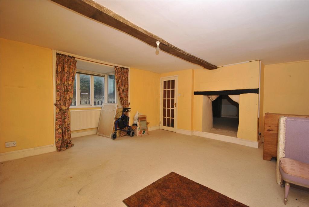 Ivy Green, Tatworth Road, Chard, Somerset, TA20 4 bed end of terrace