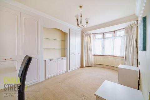 59 Hazelmere Gardens, Hornchurch, RM11 2AS