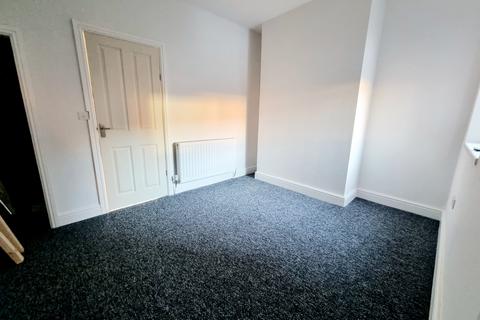 3 bedroom terraced house to rent, French Street, St. Helens, WA10