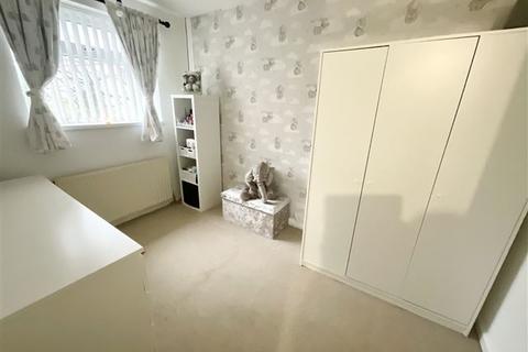 38 Edinburgh Drive, North Anston, Sheffield, S25 4HD