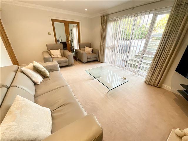 Lounge 2