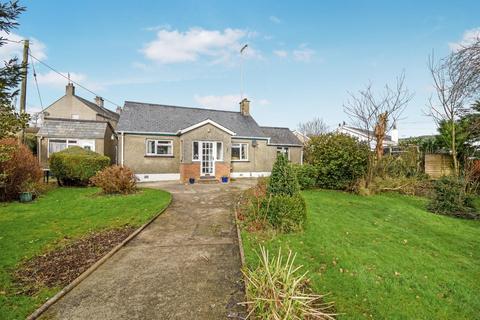 3 bedroom detached bungalow for sale, Pentrefelin, Criccieth