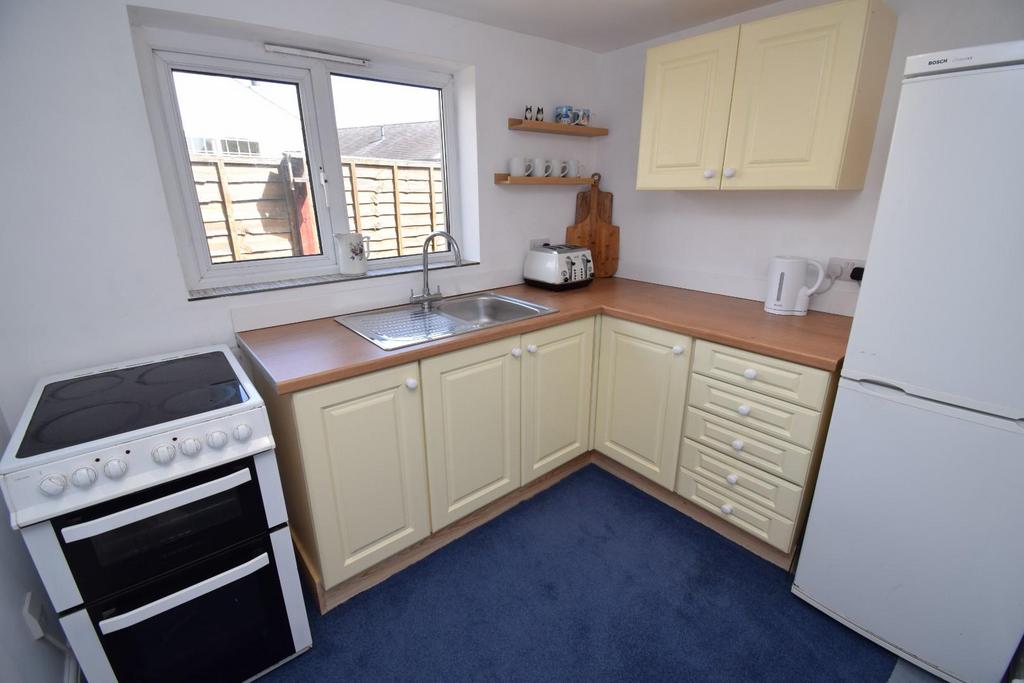 Kitchen.JPG