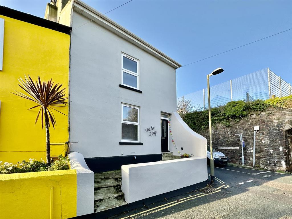 Station Hill, Brixham 3 bed end of terrace house £325,000