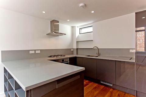 8 Voss Street, London, E2 6JE