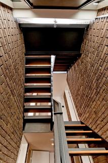 8 Voss Street, London, E2 6JE