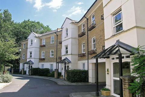 2 bedroom flat to rent - Deerhurst Crescent, Hampton Hill