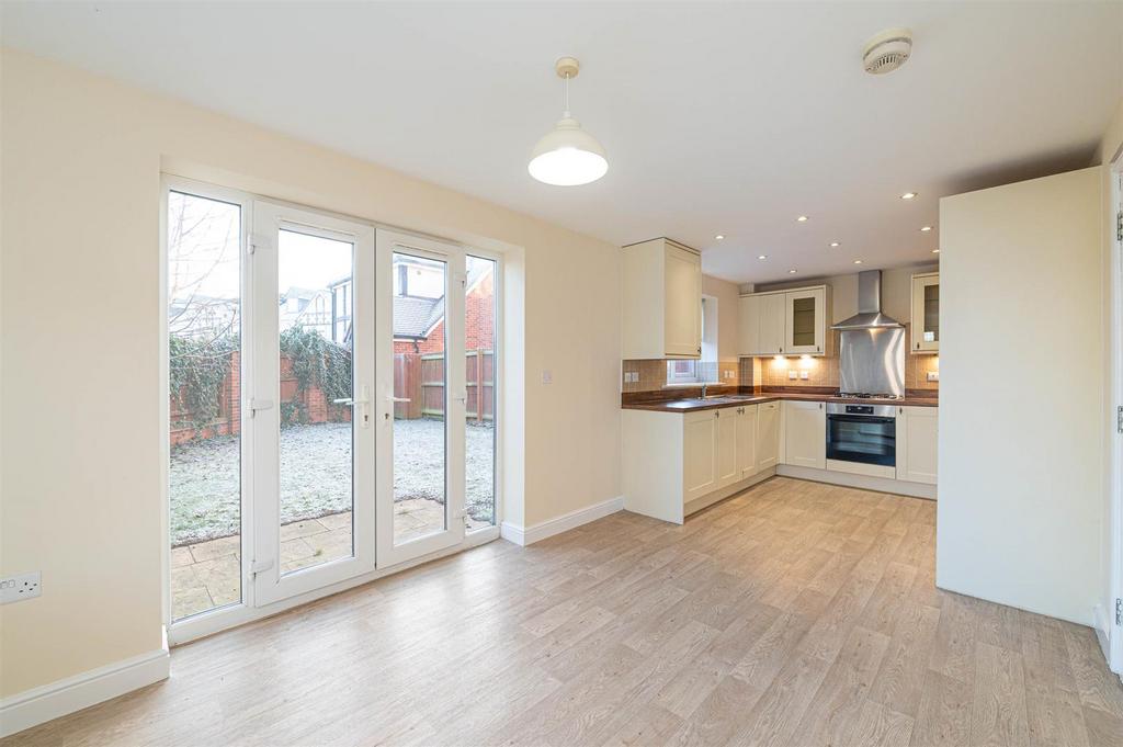 Fairfax House, Millstone Lane, Nantwich 4 bed townhouse £335,000