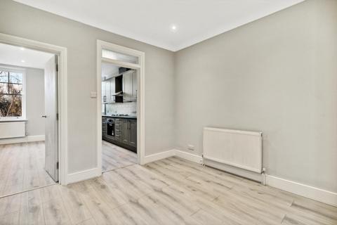 Flat 3, 96 Clapham Common South Side, London, SW4 9DN