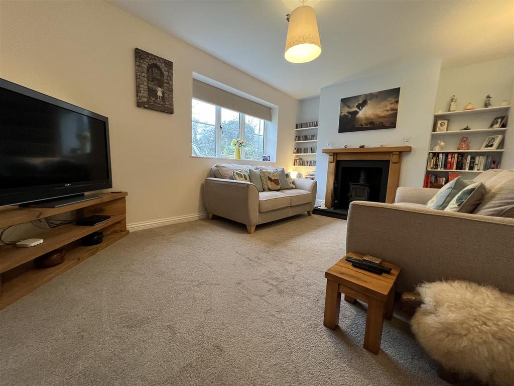 Windyridge, The Perthy, Ellesmere. 3 bed semidetached house £299,995