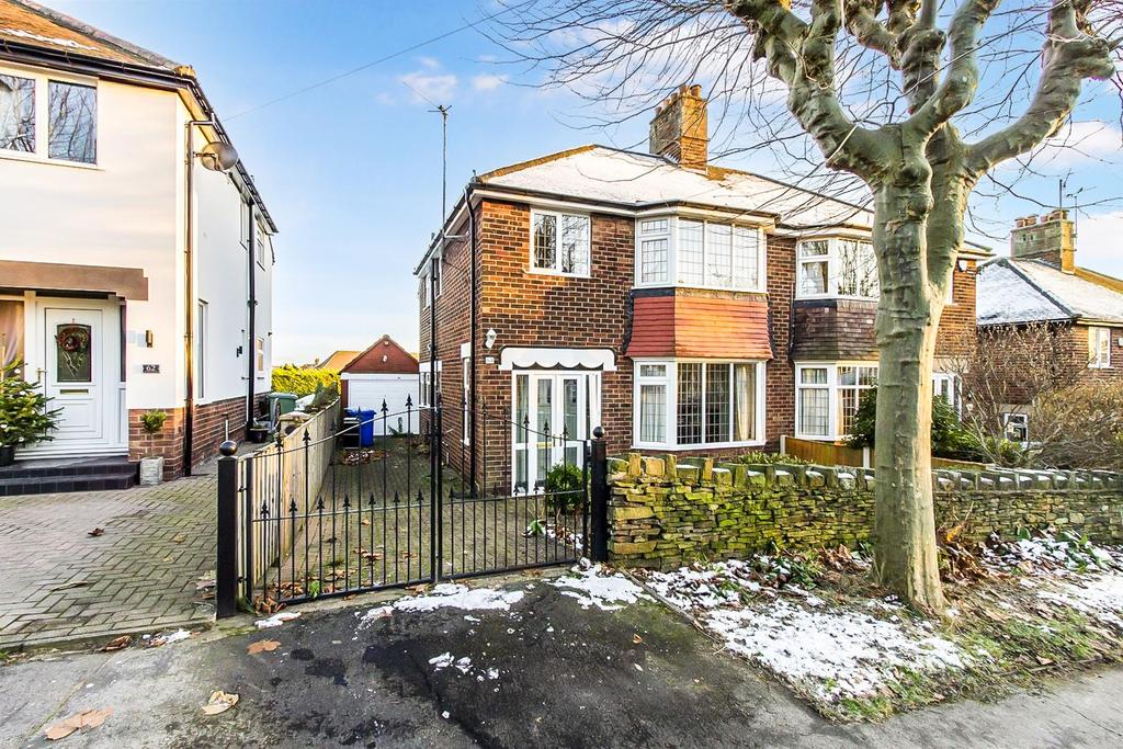 Morris Avenue, Newbold, Chesterfield 3 bed semidetached house £190,000