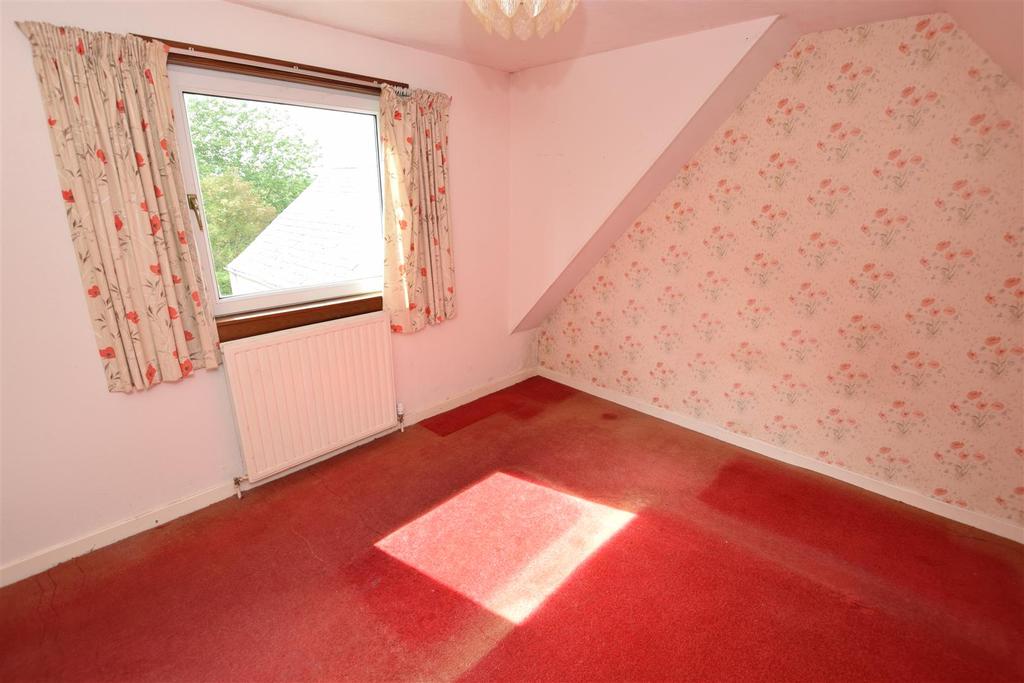 Bedroom two.jpg