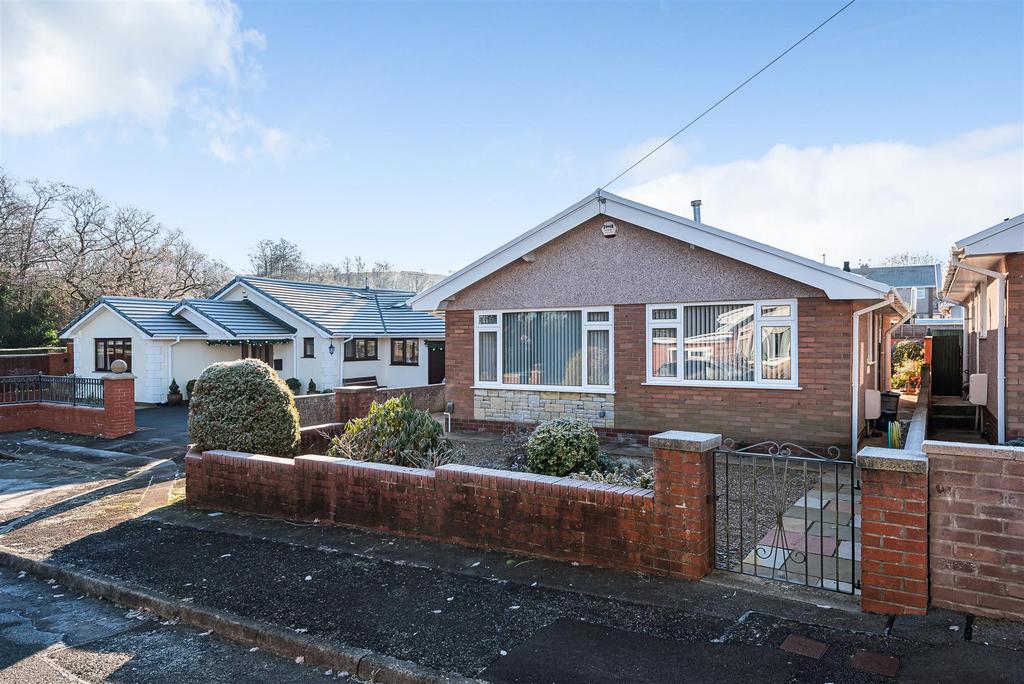Woodview, Gowerton, Swansea 3 bed detached bungalow for sale £275,000