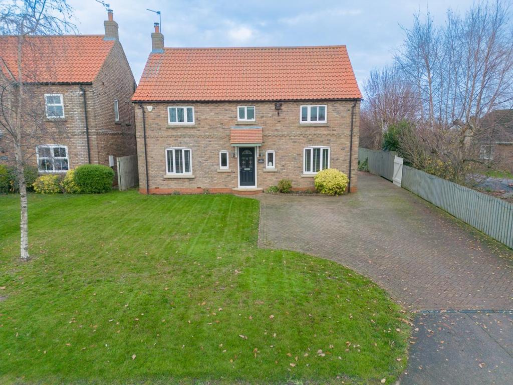 Hillam Road, Gateforth, Selby 5 bed detached house £650,000