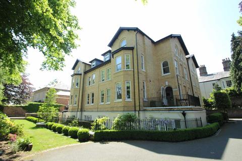 2 bedroom apartment to rent - Chesham Place, Altrincham