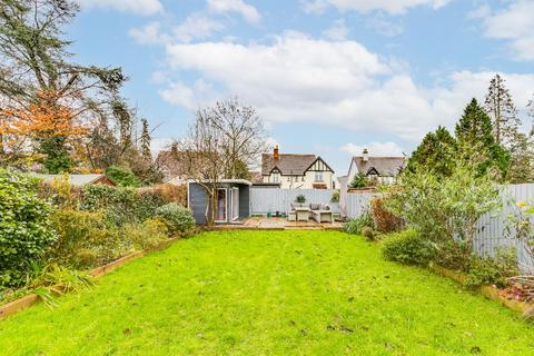48a Parkland Grove, Ashford, TW15 2JR