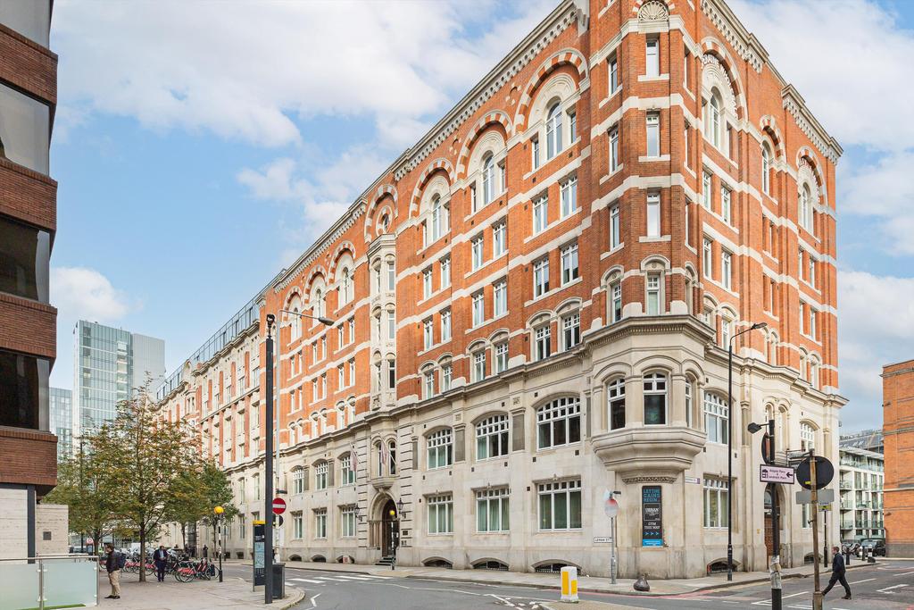 Sugar House, Leman Street, London, E1 3 bed penthouse for sale - £1,500,000