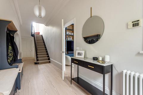 16 Foxgrove Road, Beckenham, BR3 5AT