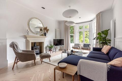 16 Foxgrove Road, Beckenham, BR3 5AT
