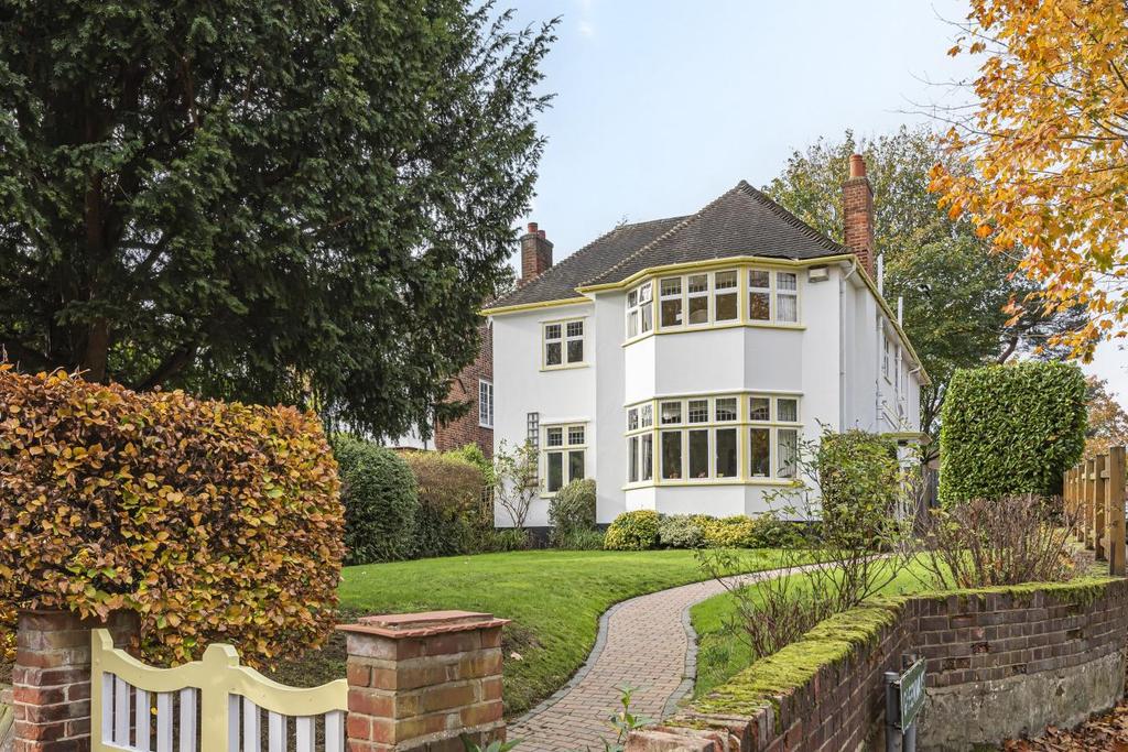 Manor Way, Beckenham 4 bed detached house £1,850,000