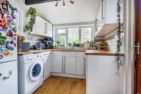 13 Queens Road, Beckenham, BR3 4JN