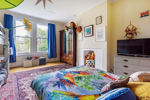 13 Queens Road, Beckenham, BR3 4JN
