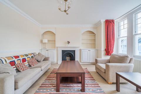 17b Gayville Road, London, SW11 6JW