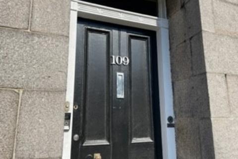 3 bedroom flat to rent - Bon Accord Street, City Centre, Aberdeen, AB11