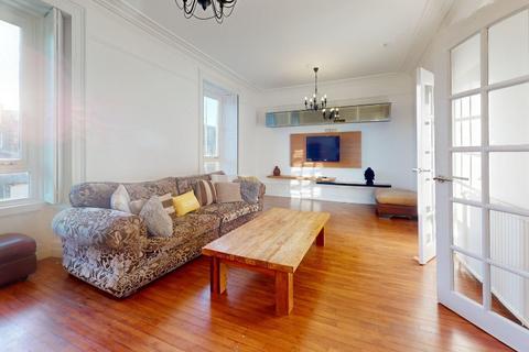 3 bedroom flat to rent, Bon Accord Street, City Centre, Aberdeen, AB11
