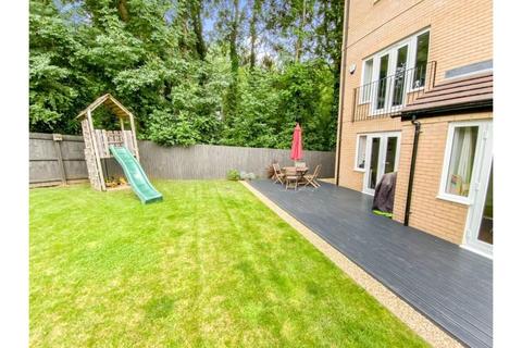 47 Wildacre Drive, Northampton, NN3 9GB