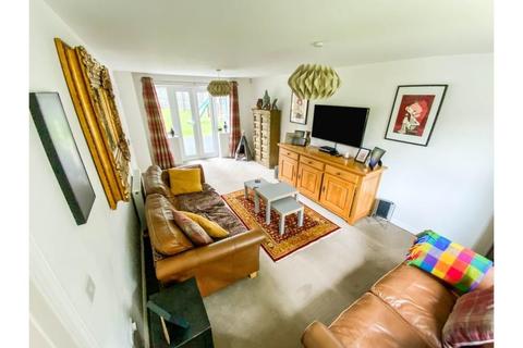 47 Wildacre Drive, Northampton, NN3 9GB