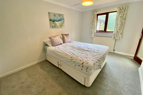 6 Linton Meadows, Wetherby, LS22 6GS