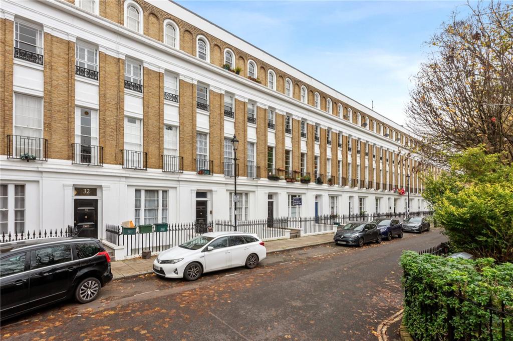 Milner Square, London, N1 2 bed apartment £650,000