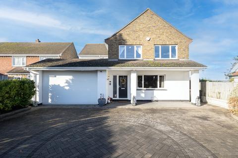 8 High Road, Rayleigh, SS6 7AA