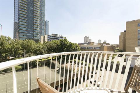 2 bedroom apartment to rent, Cascades Tower, 4 Westferry Road, London, E14