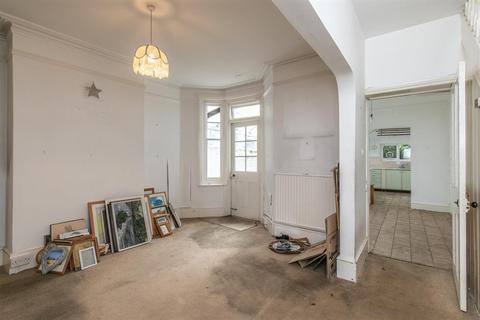 97 Rectory Road, Worthing, BN14 7PD