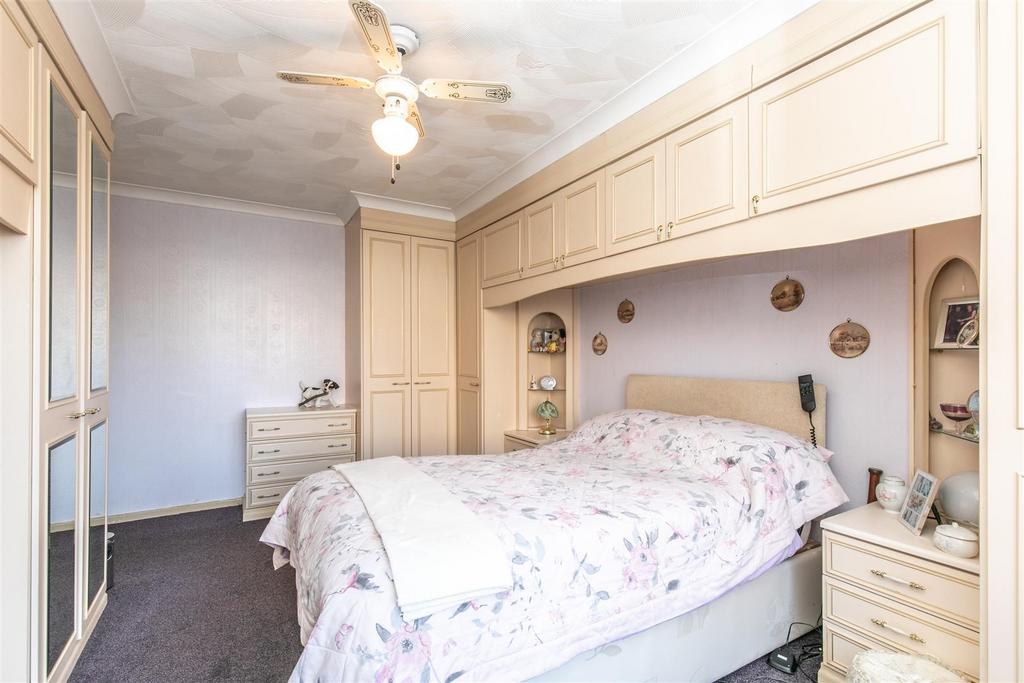 17 Arnside Close-28.jpg