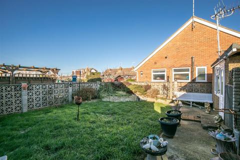 17 Arnside Close, Sompting, Lancing, BN15 9TR