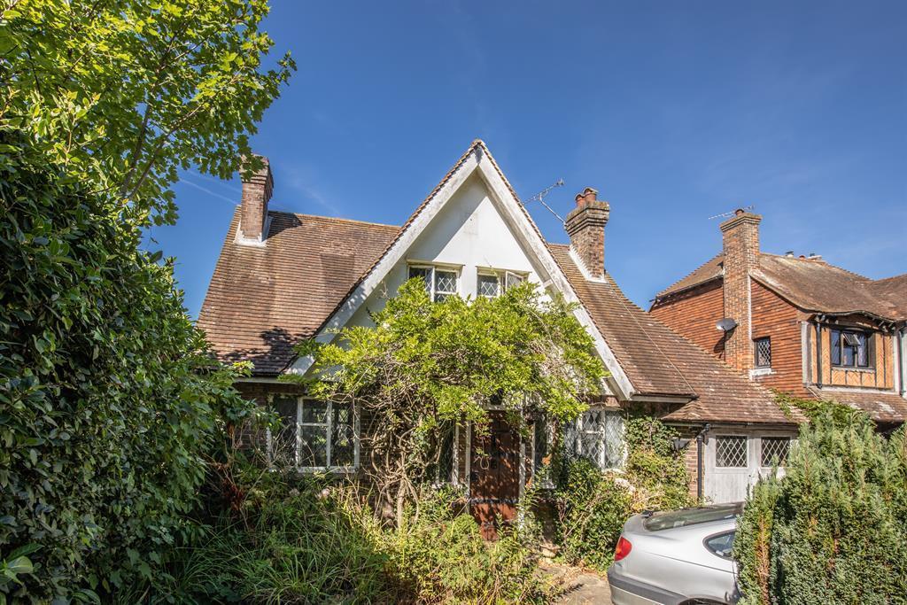 Ferringham Lane, Ferring, BN12 5NB 2 bed chalet £750,000