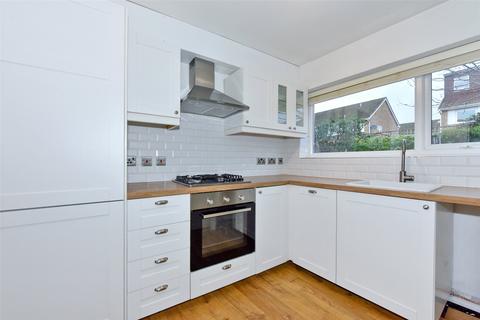 2 bedroom maisonette to rent, Broom Hill, Cookham, Maidenhead, Berkshire, SL6