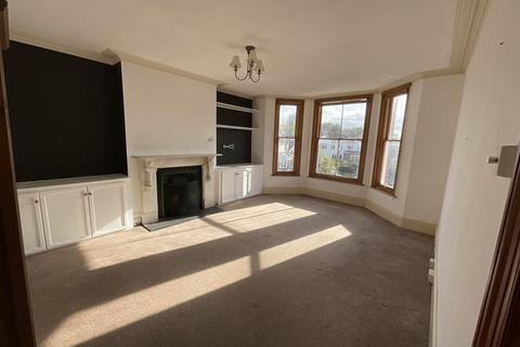 2 bedroom apartment for sale, Smoke Lane, Reigate, Surrey