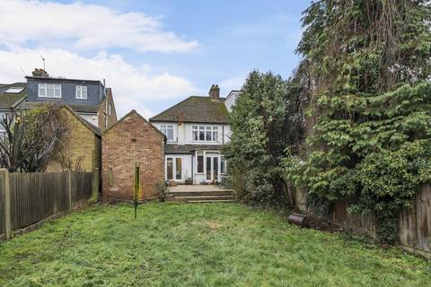 70 Manor Park Road, West Wickham, BR4 0JZ