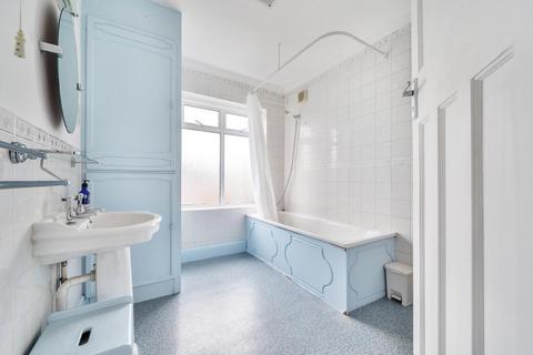 70 Manor Park Road, West Wickham, BR4 0JZ