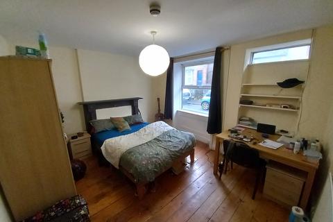 3 bedroom terraced house for sale, Garth Road, Bangor LL57